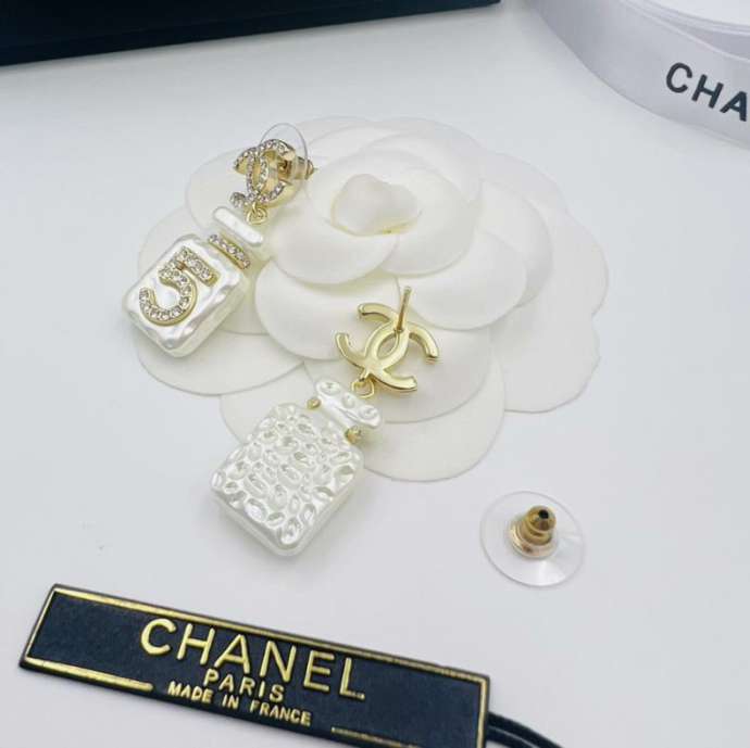 Picture of Chanel Earring _SKUChanelearring1207084749